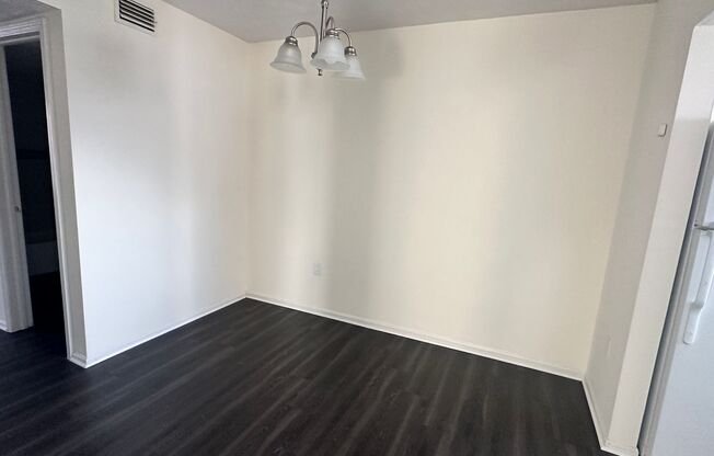 1 bed, 1 bath, $1,100, Unit # 37