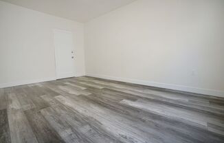 Studio, 1 bath, 375 sqft, $1,299, Unit 16