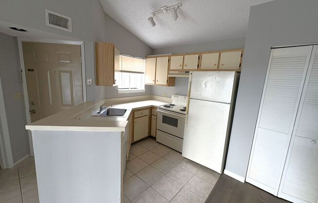 Plaza Millennium 1/1 Third Floor