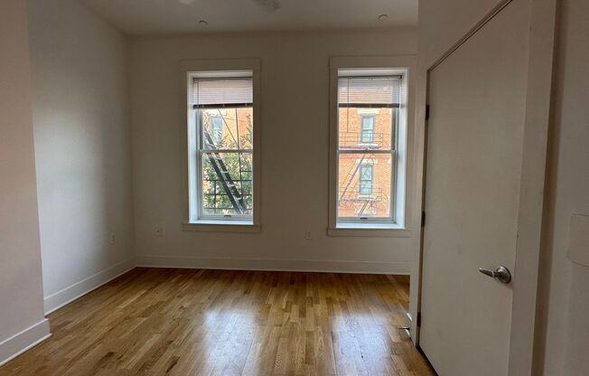 1 bed, 1 bath, 600 sqft, $1,250