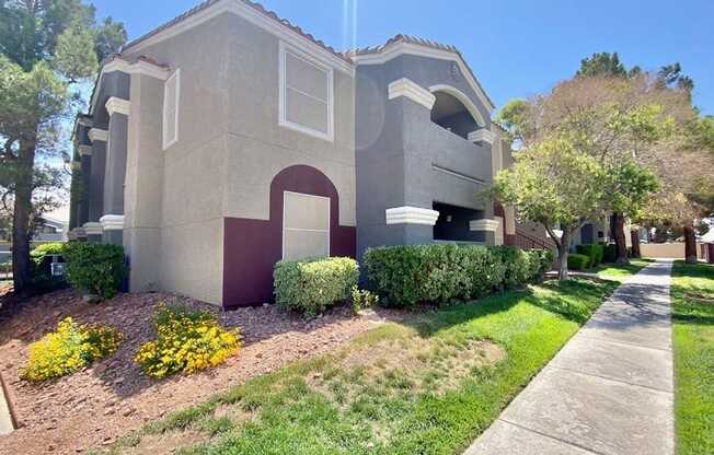 5537 SMOKE SIGNAL AVE
