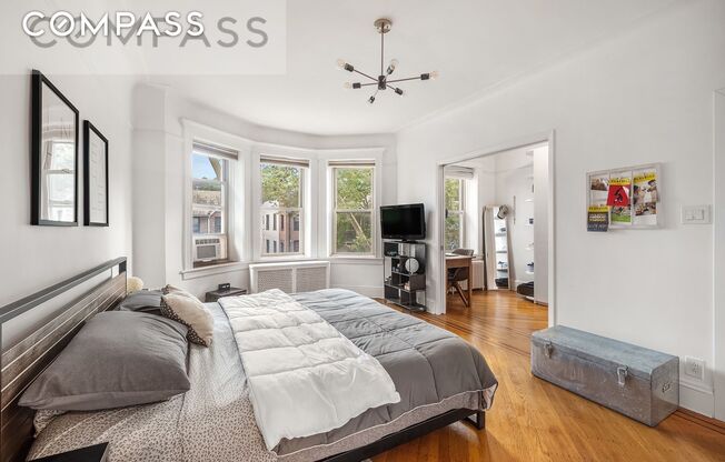 69 STERLING ST