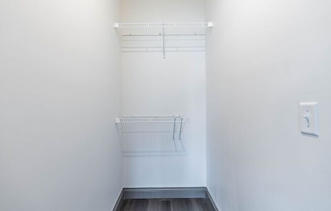 2 beds, 2 baths, 1,080 sqft, $1,075, Unit 122