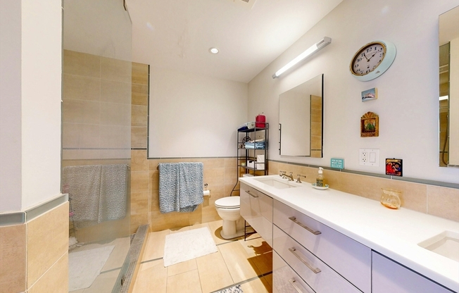 2 beds, 2 baths, 1,291 sqft, $6,250, Unit 2304