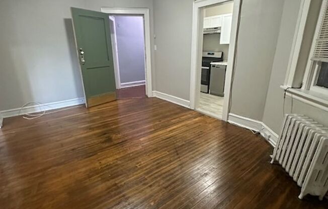 1 bed, 1 bath, 750 sqft, $1,299, Unit 217-3