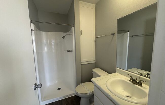 2 beds, 2 baths, 919 sqft, $2,515, Unit E23