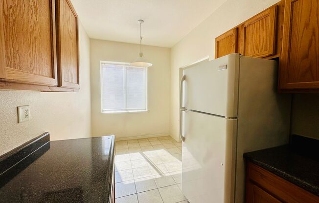 Studio, 1 bath, 450 sqft, $1,550