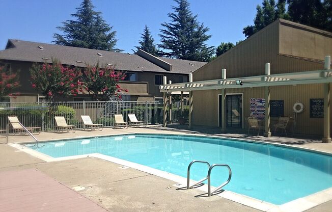 Rivergate Apartments