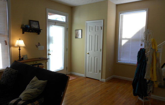 Large 4 Bedroom Home, so close to campus!