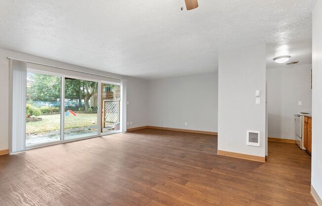 2 beds, 1 bath, 900 sqft, $1,495, Unit 119