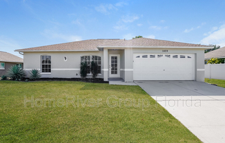 1409 SW 2 PL