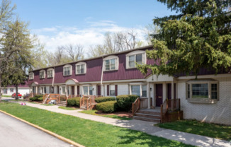 2 beds, 1 bath, 830 sqft, $1,090, Unit 92