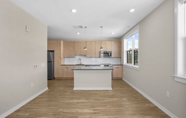 1 bed, 1 bath, 614 sqft, $2,240, Unit 637