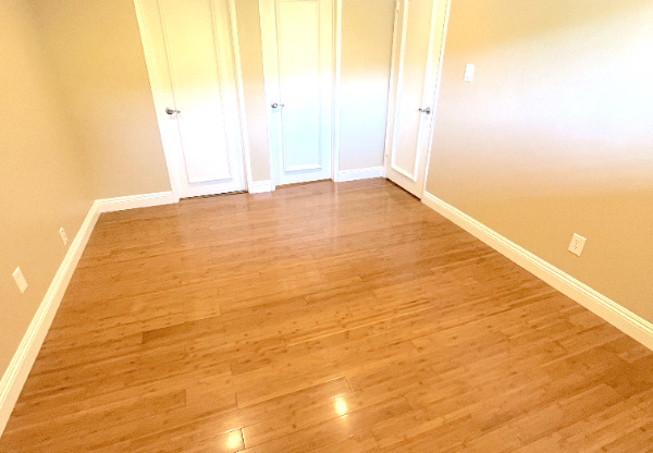 2 beds, 1.5 baths, 950 sqft, $4,195