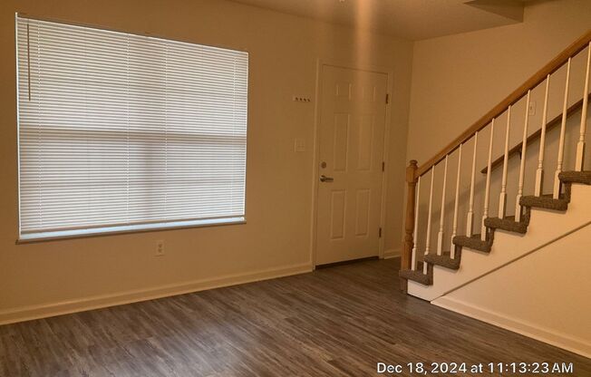 2 beds, 1.5 baths, 950 sqft, $1,295, Unit 05620