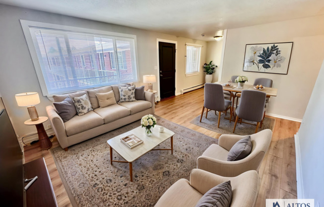 3 beds, 1 bath, 900 sqft, $1,640, Unit 1