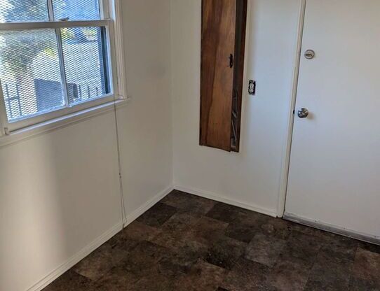 Studio, 1 bath, 400 sqft, $1,250, Unit 8464