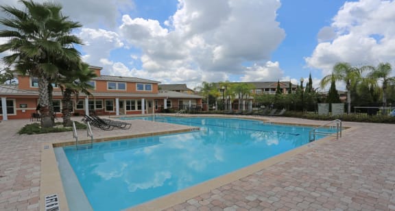 Sparkling, resort style swimming pool at The Columns at Bear Creek, 34654