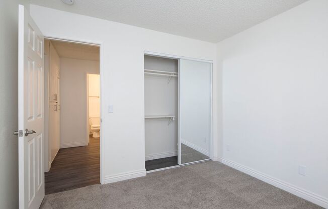 2 beds, 2 baths, $2,950, Unit 7524-A