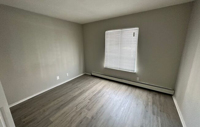 1 bed, 1 bath, 800 sqft, $750, Unit 1315 #9