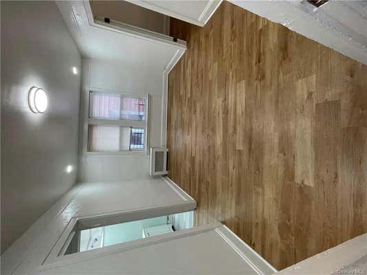 3 beds, 1 bath, 1,000 sqft, $3,700, Unit 2