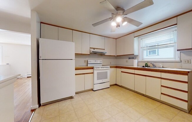 28 HERSOM ST