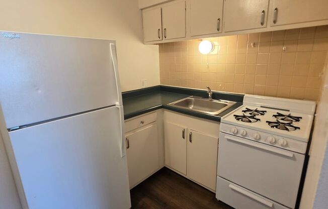 1 bed, 1 bath, 625 sqft, $785, Unit 9337F