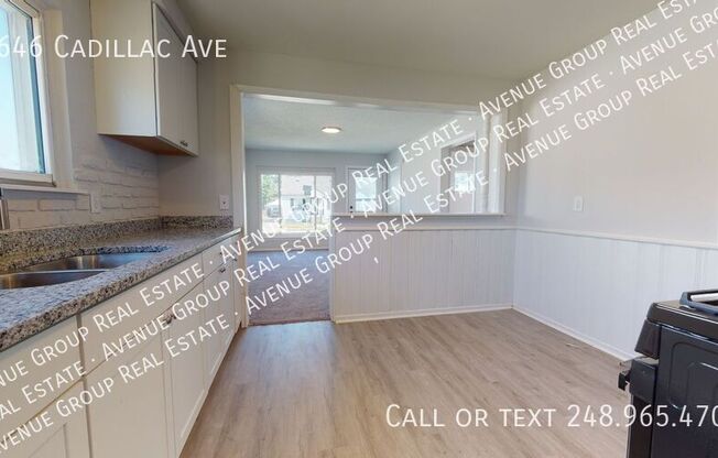 8646 CADILLAC AVE
