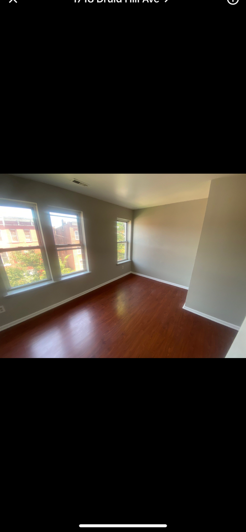 2 beds, 1 bath, $1,200