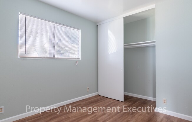 3 beds, 1 bath, $2,800, Unit 3405 Wightman Street