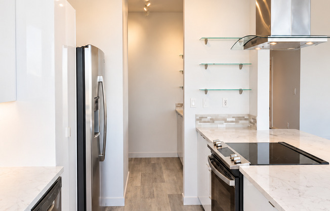3 beds, 2.5 baths, 2,280 sqft, $4,000, Unit 1102