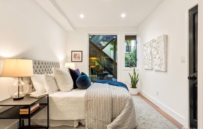 283 CASTRO ST