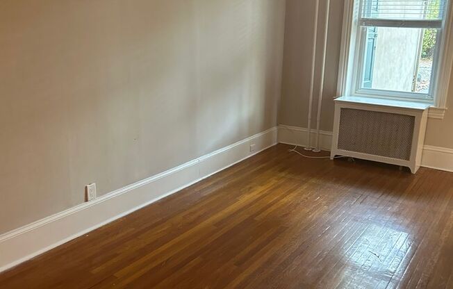 1 bed, 1 bath, $1,795, Unit Apt 1