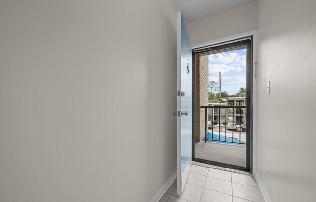 Newly Renovated 2BD/1.5 Bath Condo at Regent Place! Available Now!