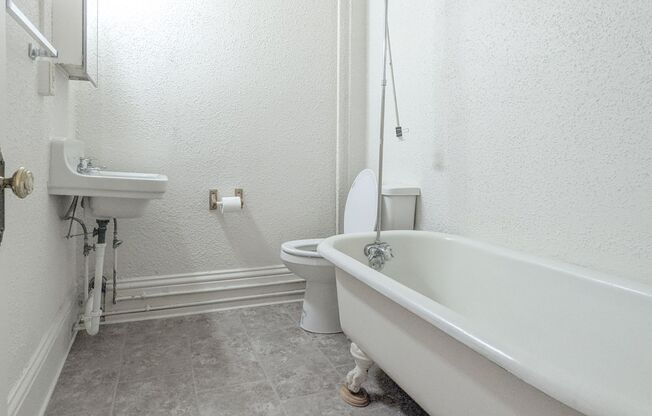 2 beds, 1 bath, 570 sqft, $695, Unit 229