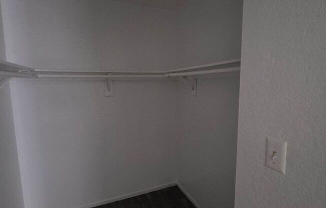 1 bed, 1 bath, 504 sqft, $899