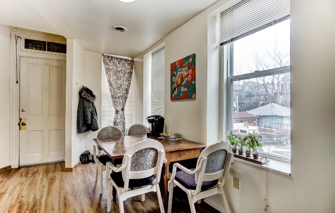300 Warner St 2F