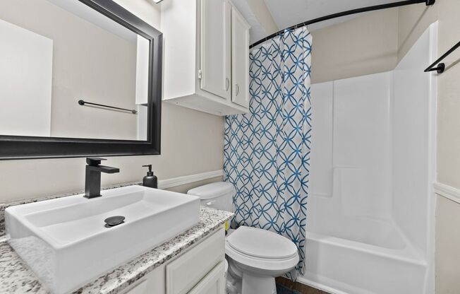 2 beds, 1 bath, $1,475, Unit 119