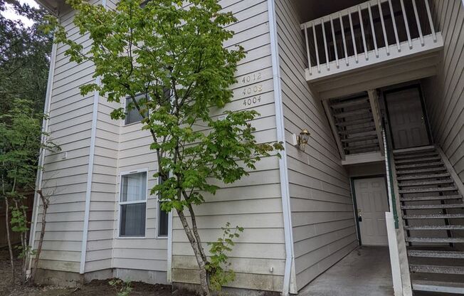 2 beds, 2 baths, 800 sqft, $1,495, Unit 4004