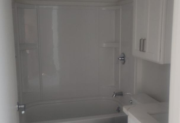 Studio, 1 bath, 239 sqft, $1,740, Unit 304