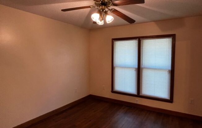 3 beds, 2 baths, $2,500