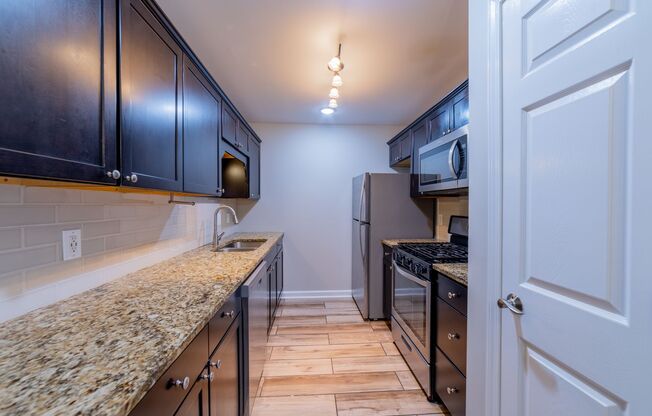 4 beds, 2 baths, 1,500 sqft, $1,995, Unit 712HCO