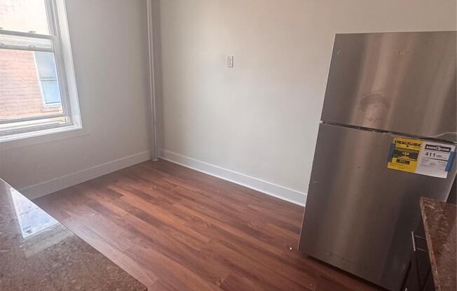 1008 RALPH AVE