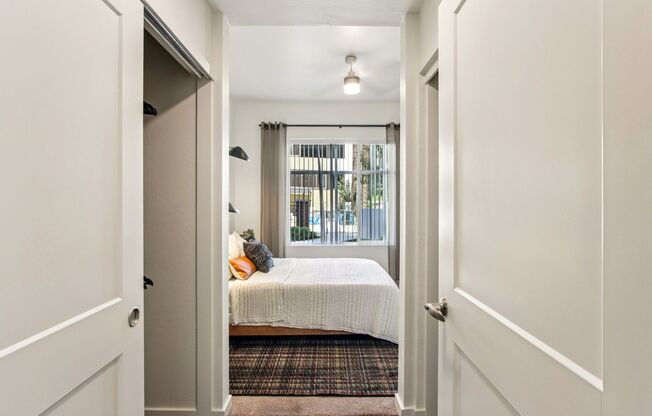 1 bed, 1 bath, 582 sqft, $1,640