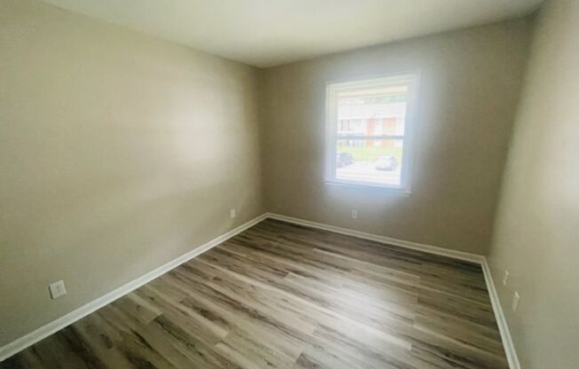 2 beds, 1 bath, $950