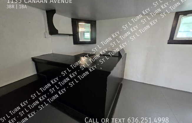 1135 CANAAN AVE