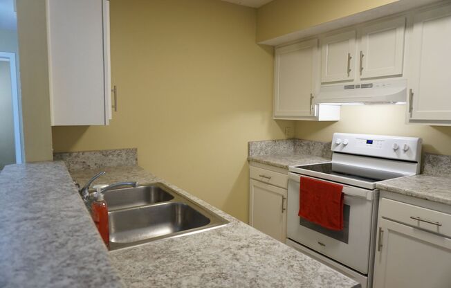 2 bedroom 2 bath townhouse located need NSA Jax