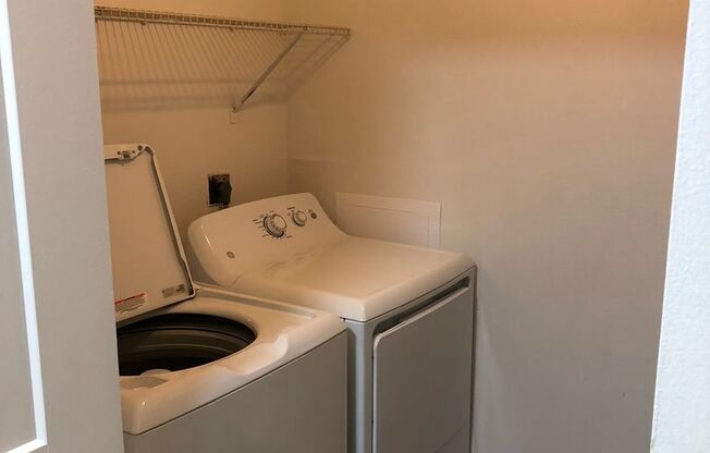 2 beds, 1 bath, 716 sqft, $1,200, Unit 103