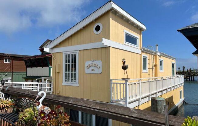 Furnished Sausalito Houseboat- Available Oct 7th to June 30,2025