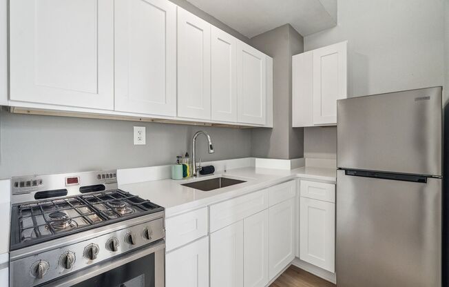 1 bed, 1 bath, 350 sqft, $1,352, Unit 207